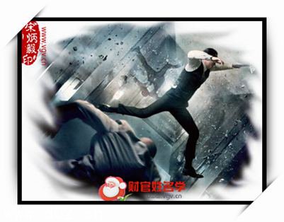 飞翔的逃避，解析经常梦到被人追杀而自己却会飞的深层预示与心理解析