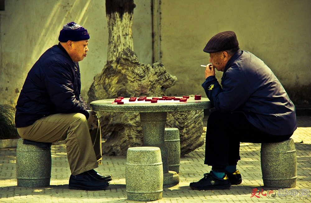 梦见下棋:观棋不详,下棋受阻